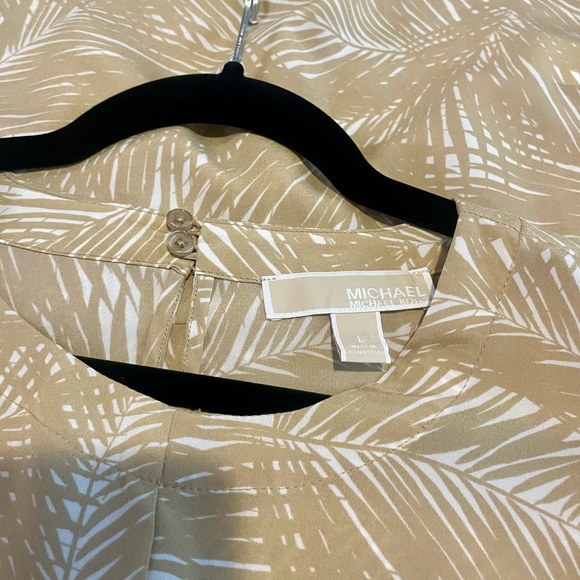 Michael Kors Wrap Top - Picture 8 of 9